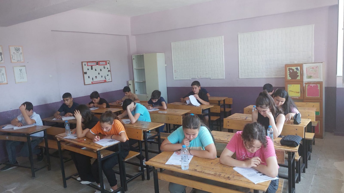 8. Sınıf Öğrencilerimize Hazırbulunuşluk Sınavı Yapıldı